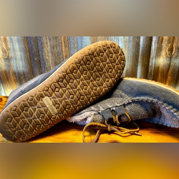 MINNETONKA TORREY LACEUP BOOTIES - Picture 3 of 11